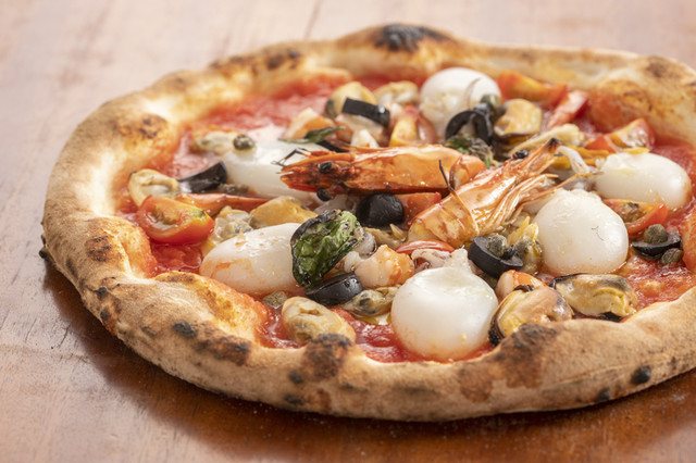 pizzeria da ENZO 이탈리안, 피자, 시푸드 — 오키나와 맛집