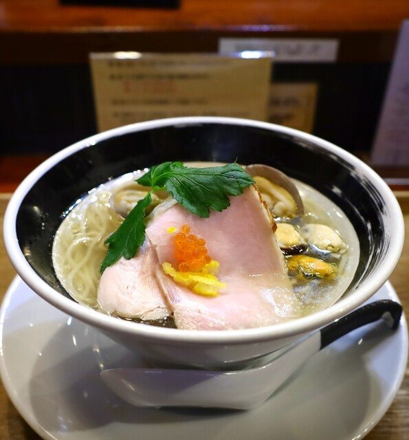 멘도코로 시로쿠로 라멘(라면) — 도쿄 맛집